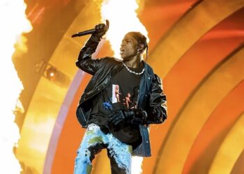 Travis Scott (Utopia) Debuts #1 with 400K Sold 